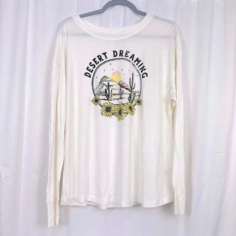 C&C California Long Sleeve Desert Dreaming Graphic Top‎ Size Large NEW